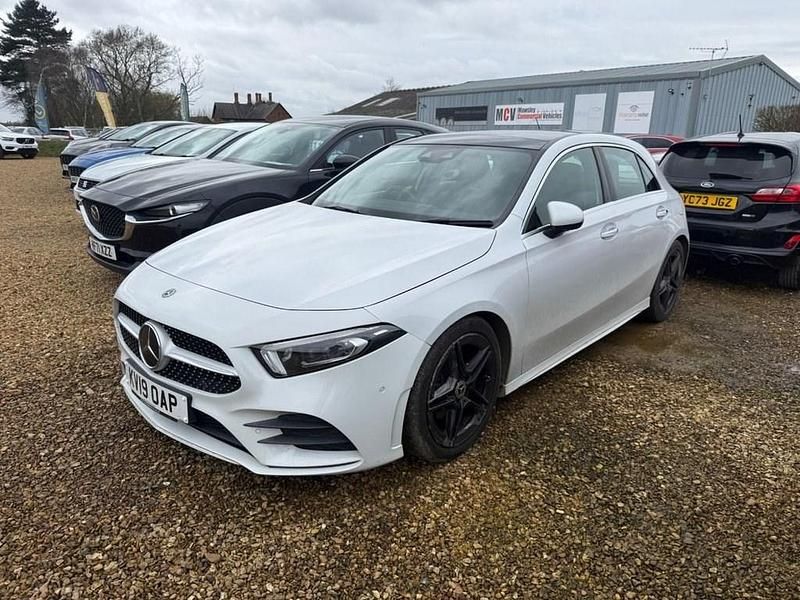 Used Mercedes A180 AMG line 116 HP (85 kW) 2019 White Hatchback
