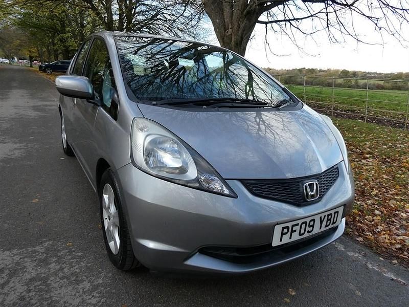 Silver Used 2009 Honda Jazz ES Hatchback | £4,490 (Fair price) - Image 1/4