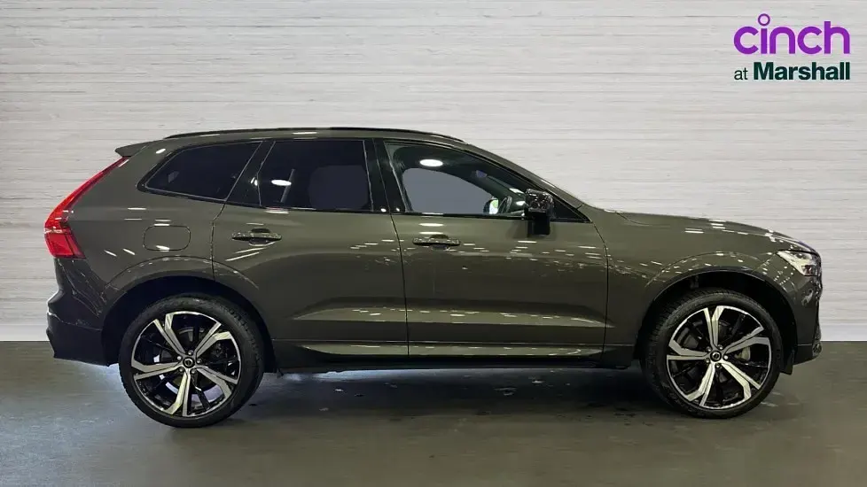 Second-hand Volvo XC60 R-Design Pro 250 CP (183 kW) 2021 Gri SUV