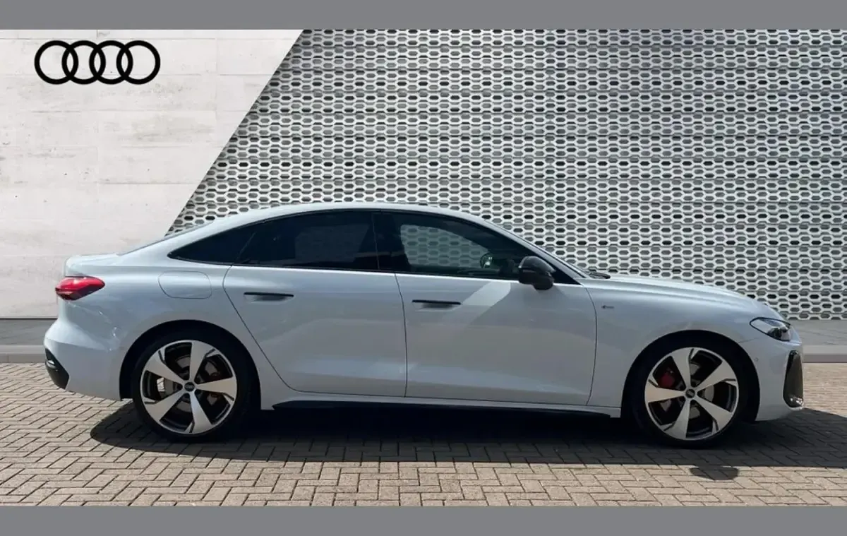 Used Audi A5 Advanced 204 HP (150 kW) 2025 White Sedan