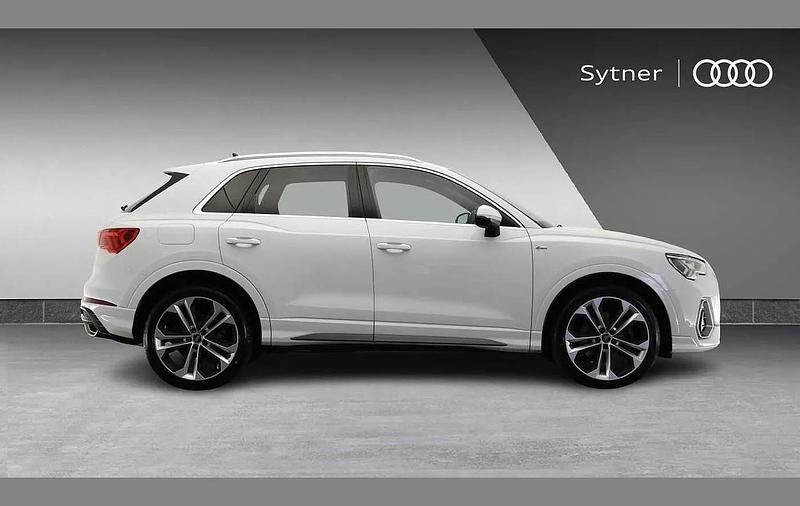 Used Audi RS Q3 Advanced 394 HP (289 kW) 2019 White SUV