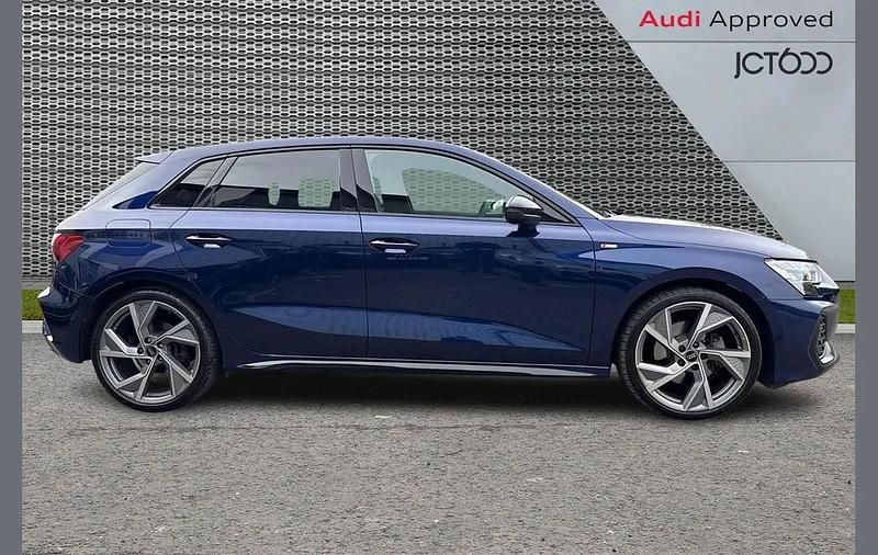 Used Audi A3 Black Edition 147 HP (108 kW) 2025 Blue Hatchback