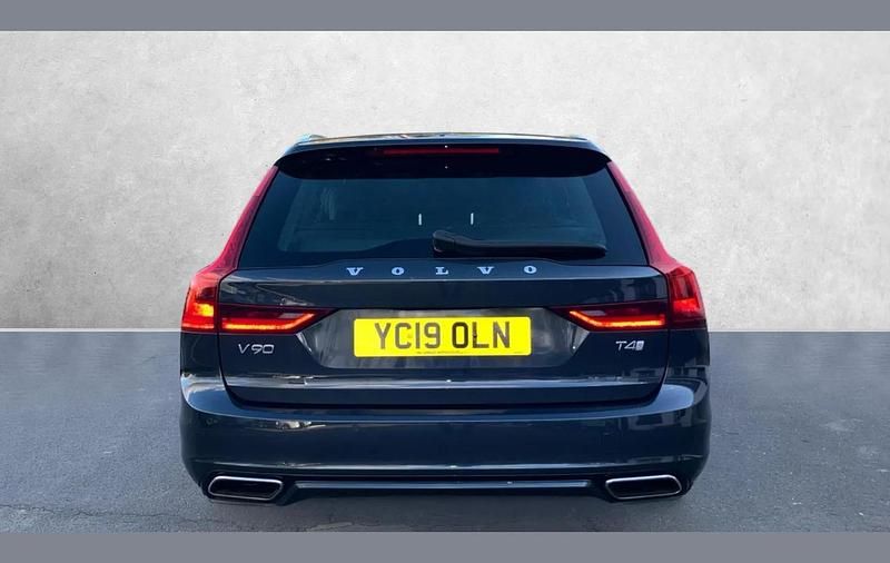 Used Volvo V90 R-Design 254 HP (186 kW) 2019 Grey Estate