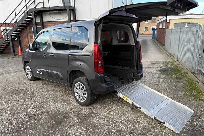 Grey Used 2020 Citroën Berlingo Feel MPV | £12,995 (Super price) - Image 1/1