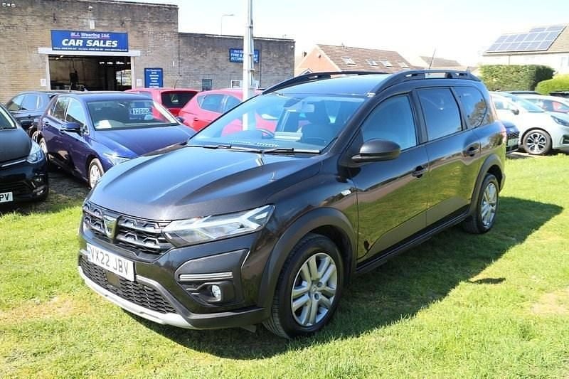 Usado Dacia Jogger Comfort 110 HP (80 kW) 2022 Preto Monovolume