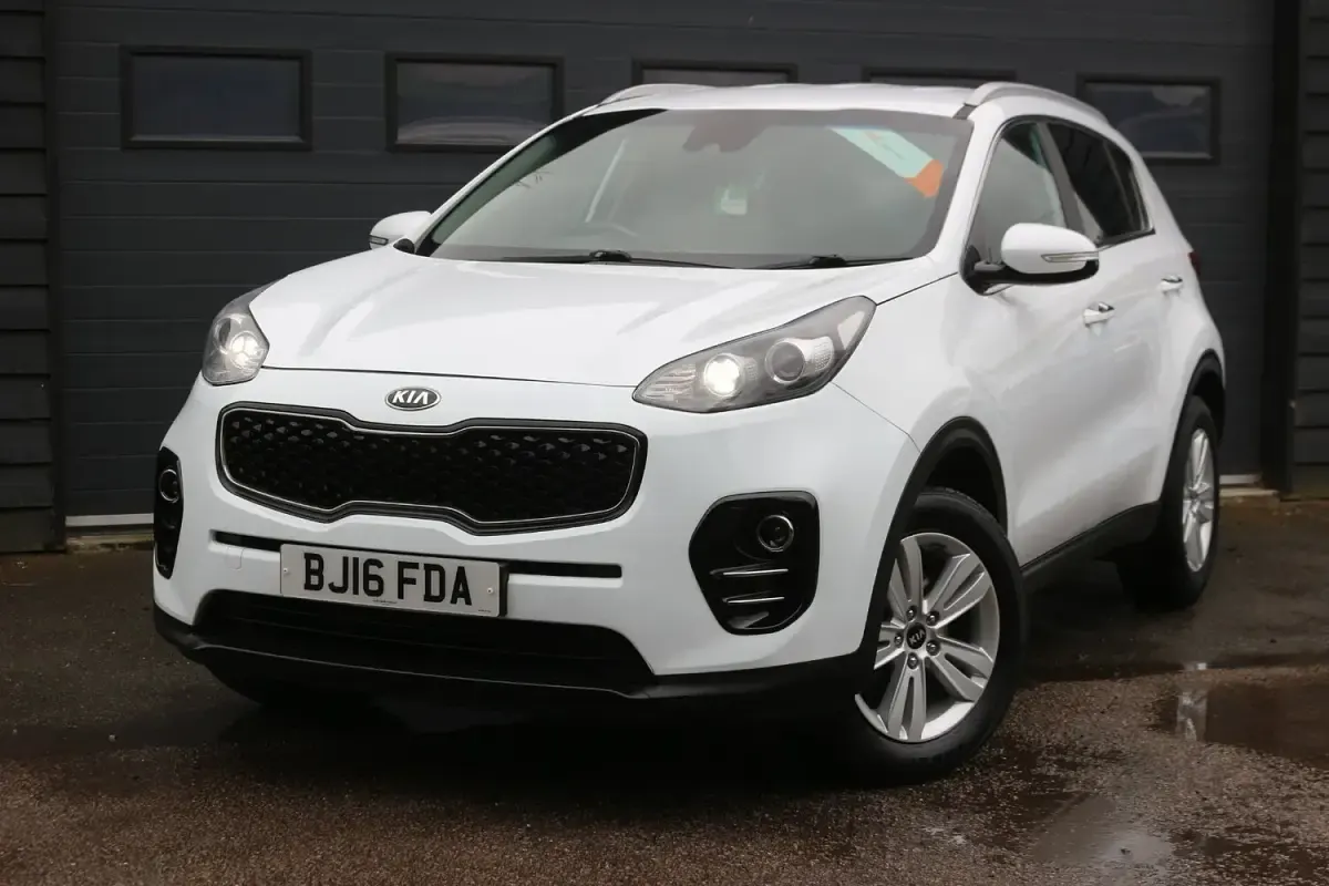 Used Kia Sportage 177 HP (130 kW) 2016 White SUV