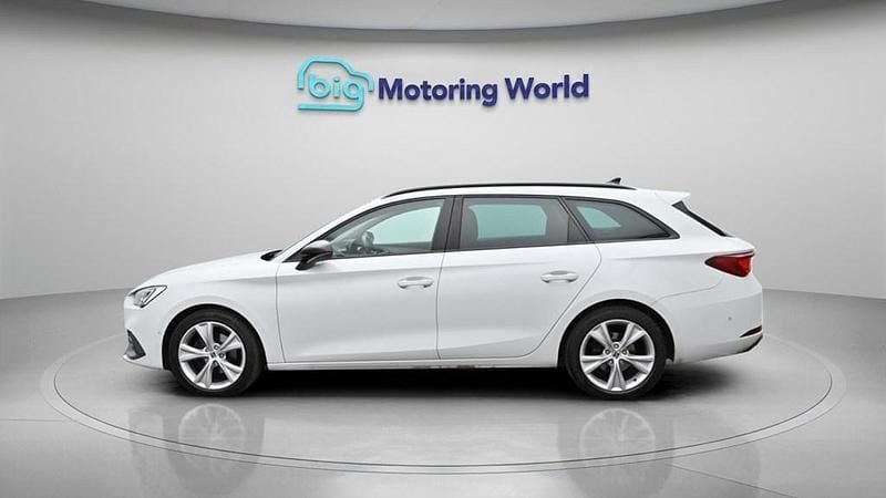 Used Seat Leon FR 150 HP (110 kW) 2021 White Estate