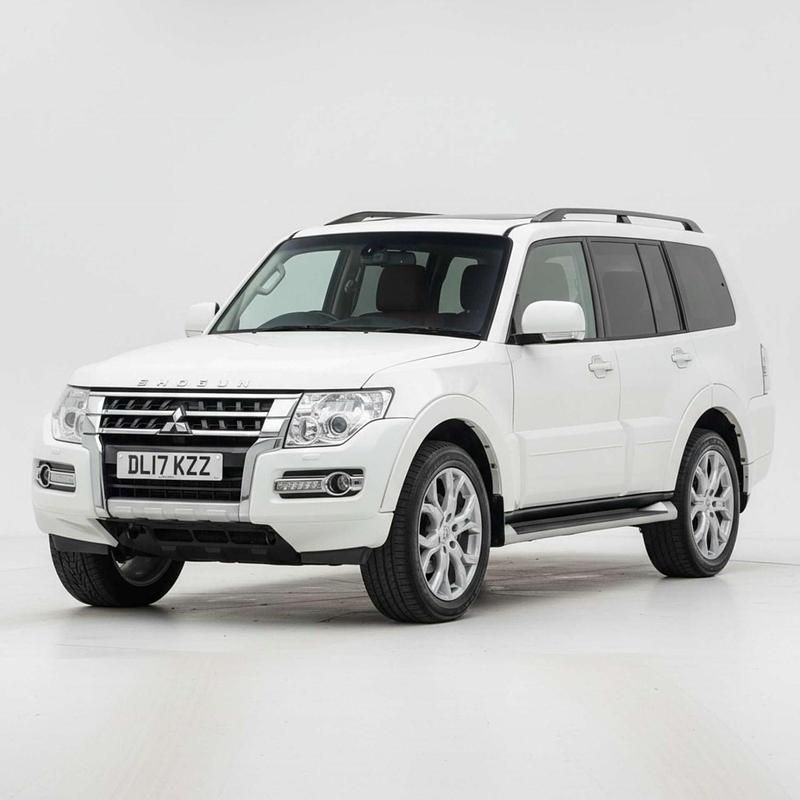 Used Mitsubishi Shogun 187 HP (137 kW) 2017 White SUV