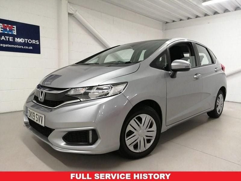 Used Honda Jazz S 102 HP (75 kW) 2019 Silver Hatchback