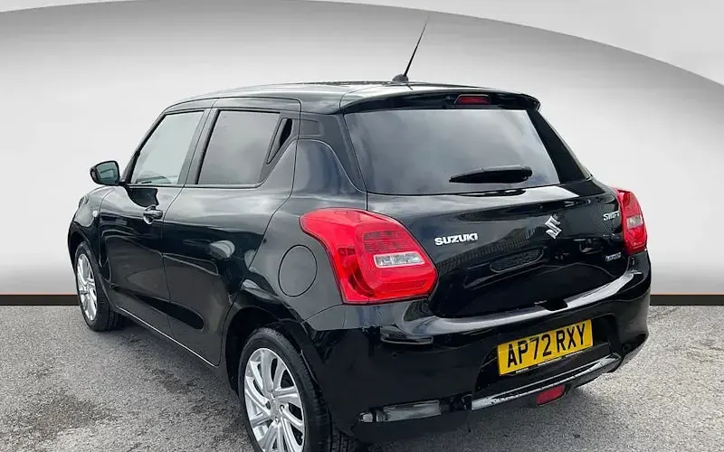 Używany Suzuki Swift SZ-T 83 KM (61 kW) 2023 Czarny Hatchback