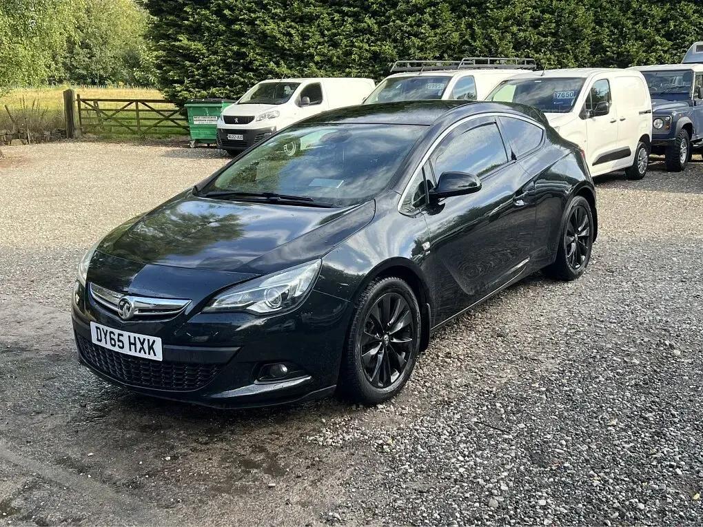Used Vauxhall Astra GTC SRi 2016 Black Hatchback