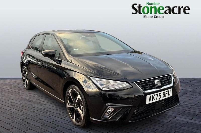 New Seat Ibiza FR Sport 115 HP (84 kW) 2025 Black Hatchback