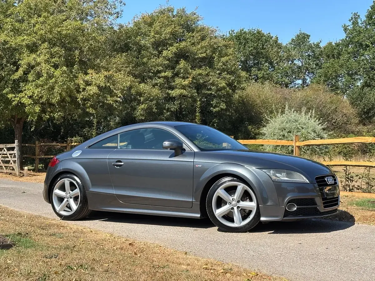 Used Audi TT S-Line 211 HP (155 kW) 2011 Grey Coupe