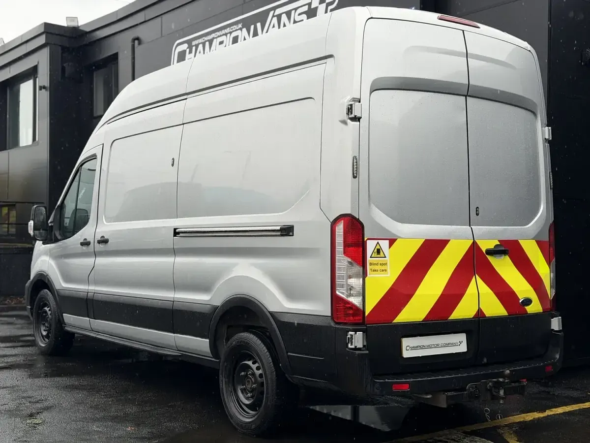 Used Ford Transit Trend 170 HP (125 kW) 2022 Silver Van