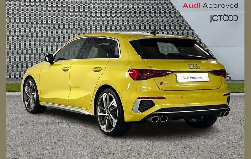 Used Audi S3 Sportback Comfort 310 HP (228 kW) 2022 Yellow Hatchback