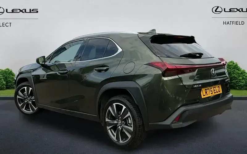 Used Lexus UX 199 HP (146 kW) 2025 Green SUV