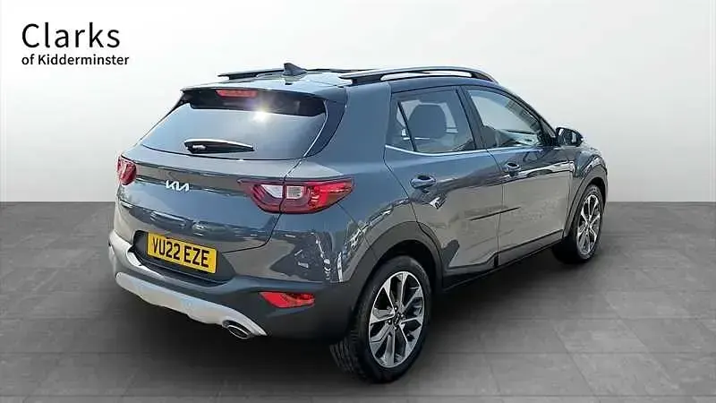Begagnad Kia Stonic 118 HK (86 kW) 2022 Grå SUV