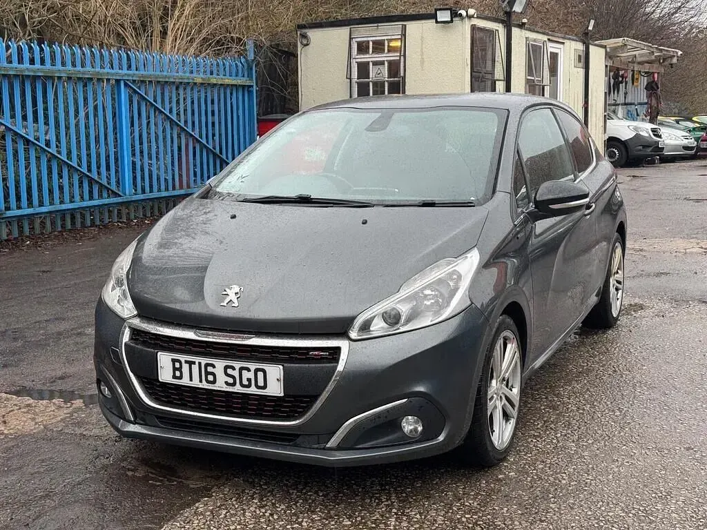 Gebraucht Peugeot 208 GT-line 100 PS (73 kW) 2016 Grau Kleinwagen
