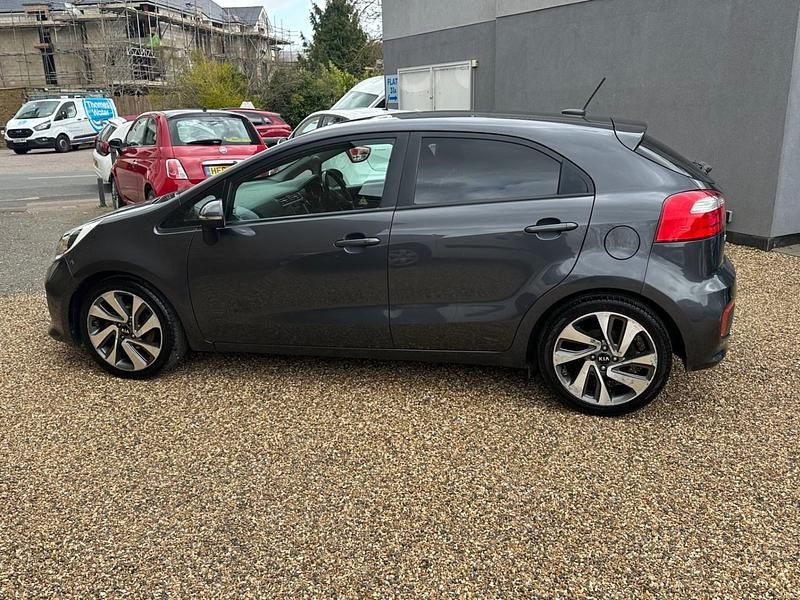 Used Kia Rio 90 HP (66 kW) 2016 Grey Hatchback