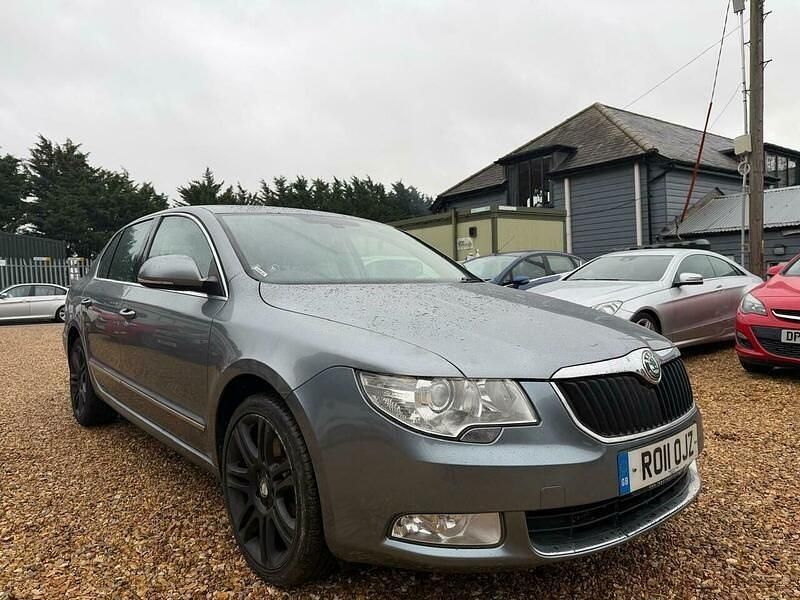 Grey Used 2011 Skoda Superb Elegance Hatchback | £3,250 (Fair price) - Image 1/3