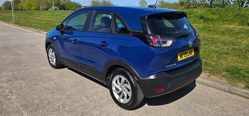 Second-hand Vauxhall Crossland X 2019 Albastru SUV