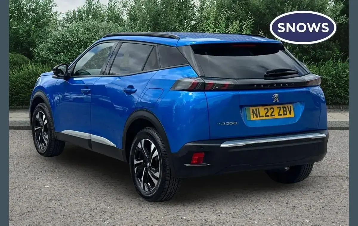 Used Peugeot e-2008 Allure Premium 100 kW (136 HP) 2022 Blue SUV