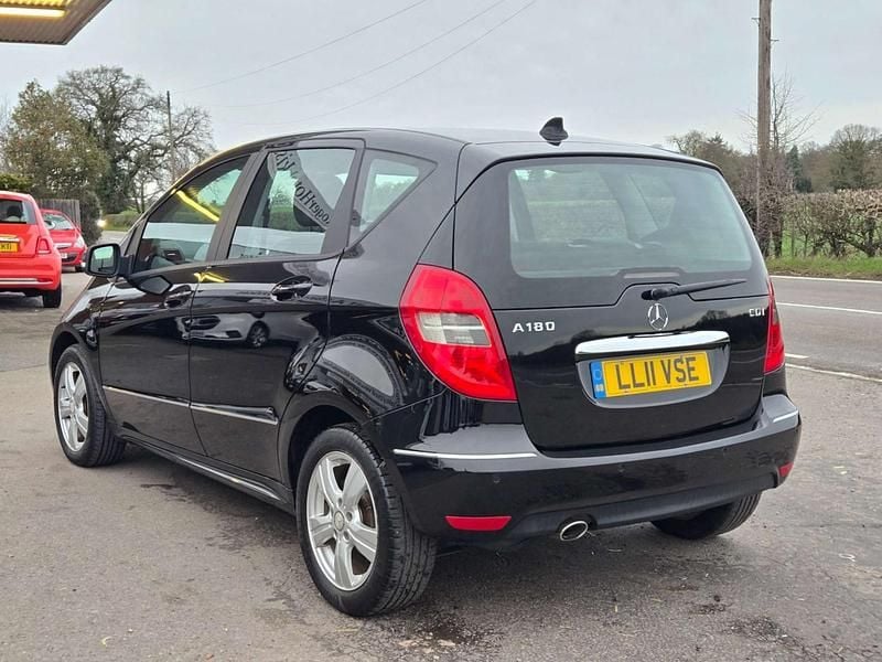 Used Mercedes A180 Avantgarde 2011 Black Hatchback