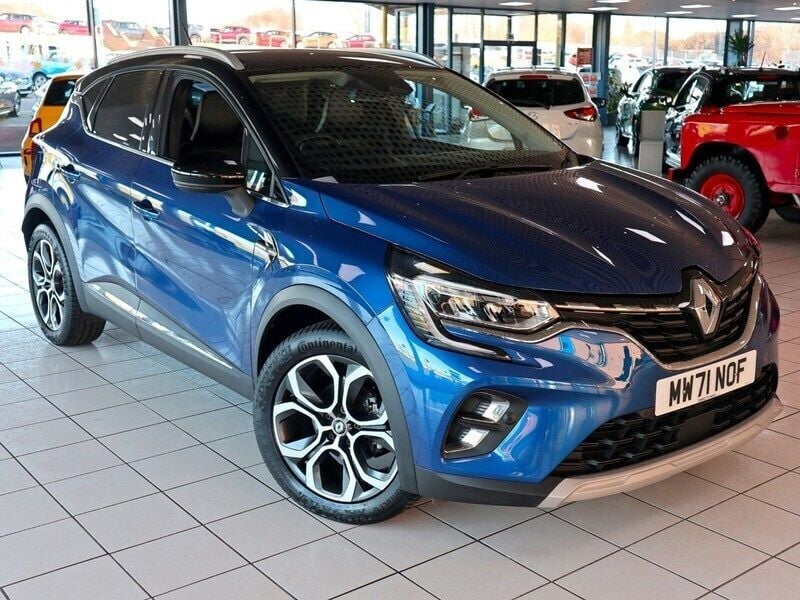 Iron blue/diamond black Used 2021 Renault Captur Version S SUV | £15,489 (Fair price) - Image 1/4