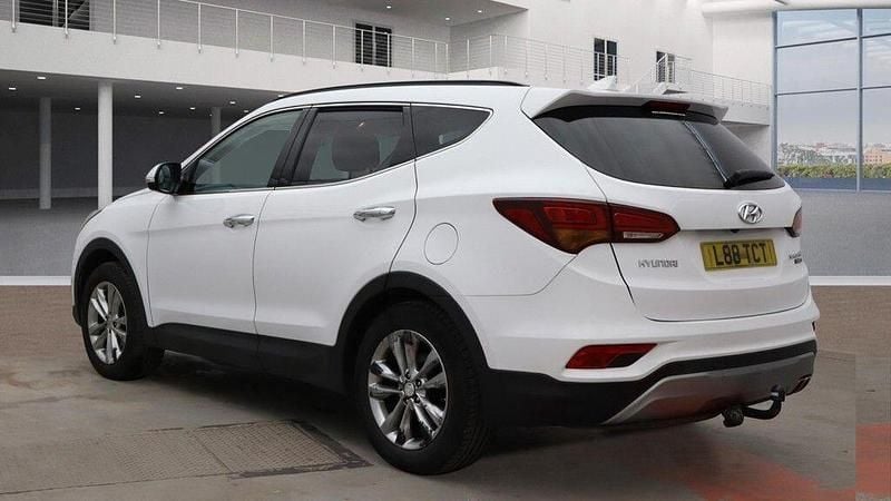 Used Hyundai Santa Fe Premium 2016 White SUV