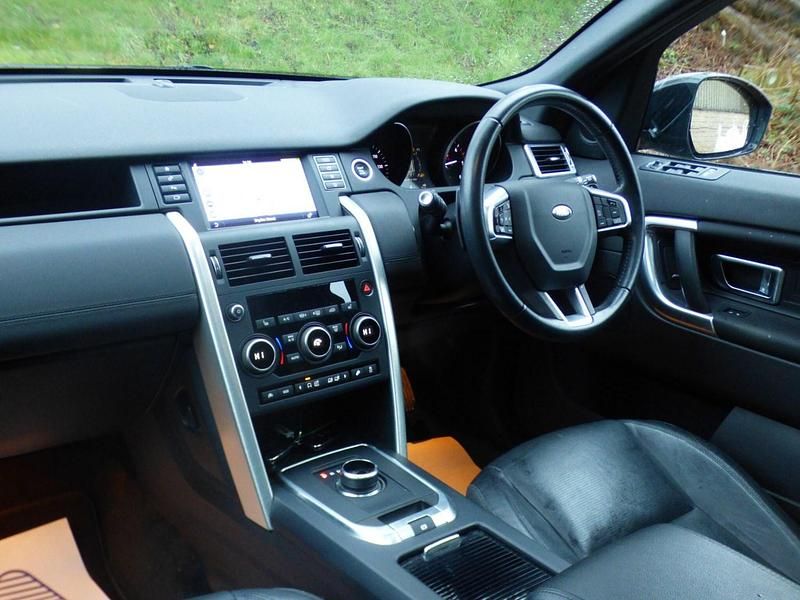 Used Land Rover Discovery Sport HSE 180 HP (132 kW) 2017 Grey SUV