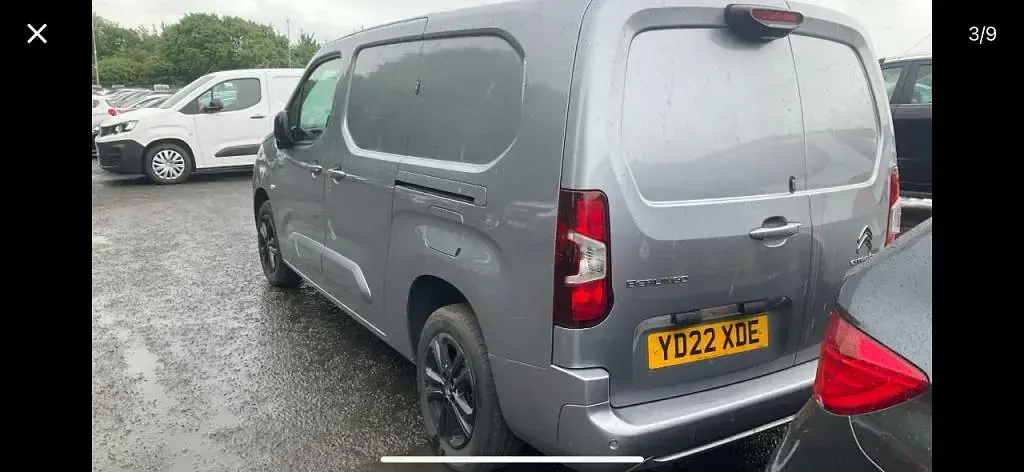 Used Citroën Berlingo 100 HP (73 kW) 2022 Grey MPV