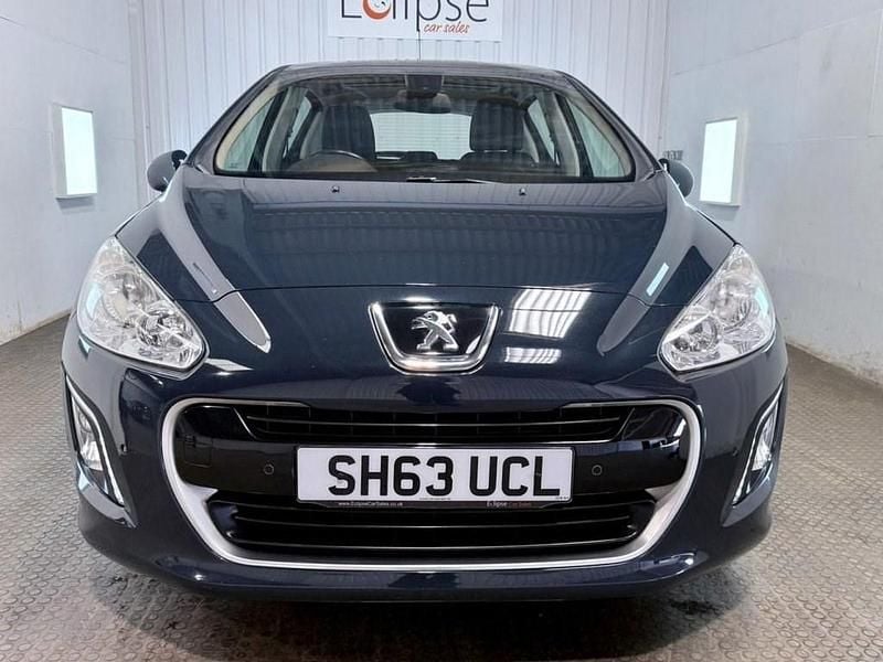 Used Peugeot 308 Active 120 HP (88 kW) 2013 Grey Hatchback