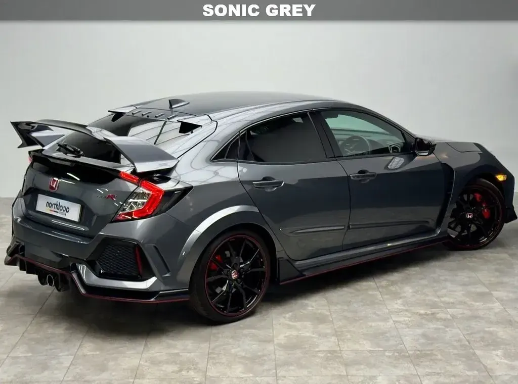 Käytetty Honda Civic Type R GT 320 HP (235 kW) 2017 Harmaa Viistoperä