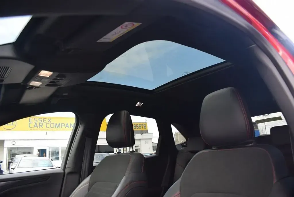 Used Ford Kuga ST-Line X 150 HP (110 kW) 2020 Red SUV