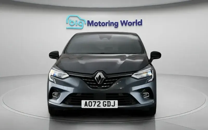 Used Renault Clio Techno 145 HP (106 kW) 2022 Grey Hatchback