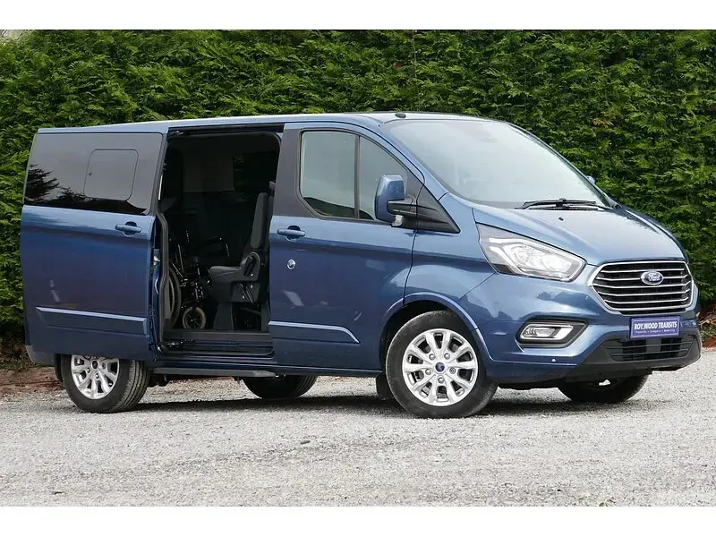 Used Ford Tourneo Custom RS 130 HP (95 kW) 2019 Blue Van