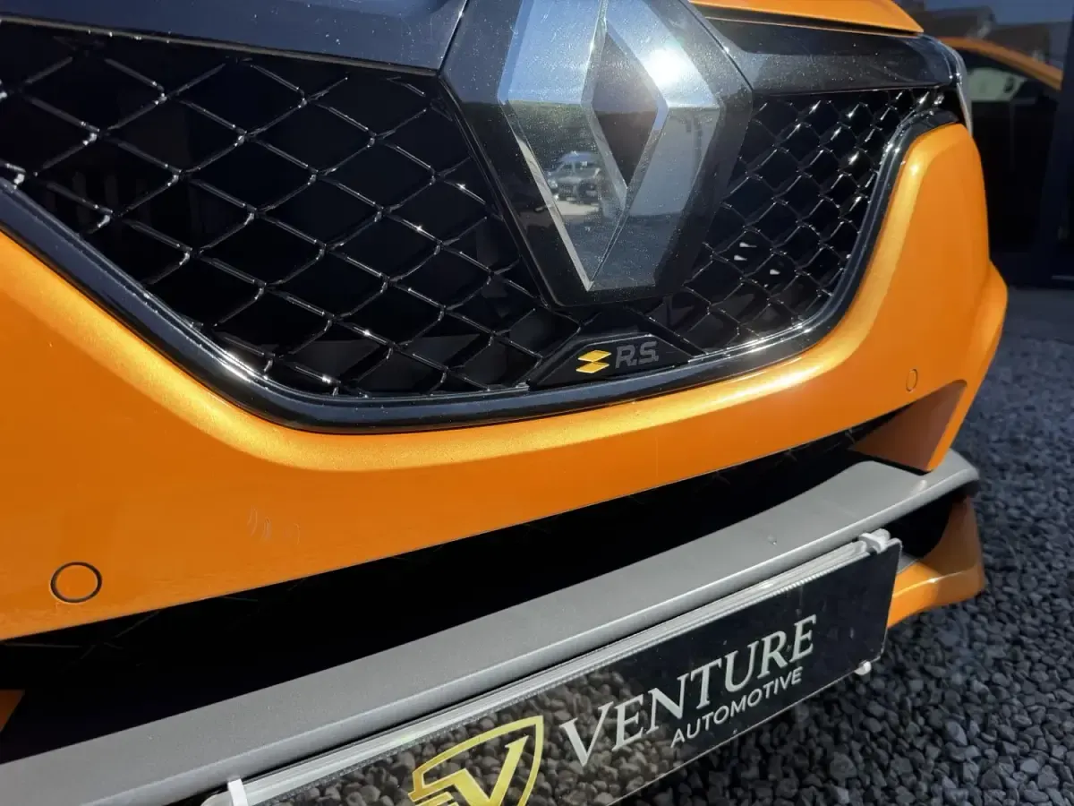 Gebraucht Renault Mégane IV R.S. 300 PS (220 kW) 2020 Orange Kleinwagen