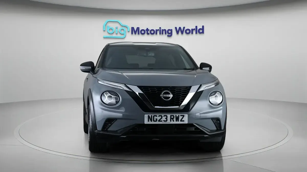Used Nissan Juke N-Connecta 114 HP (83 kW) 2023 Grey SUV