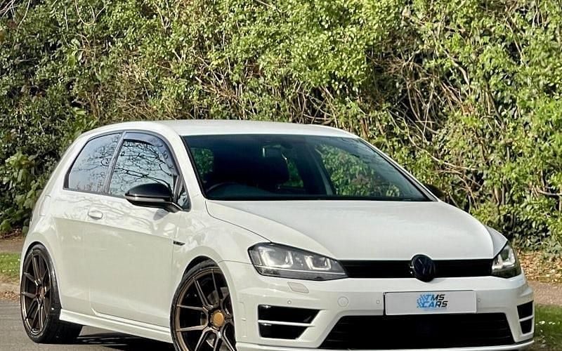 Used 2016 VW Golf VII R Hatchback | £10,949 (Super price) - Image 1/4