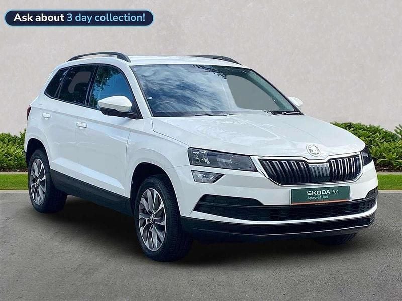 White Used 2021 Skoda Karoq SE Drive SUV | £18,399 (Fair price) - Image 1/4