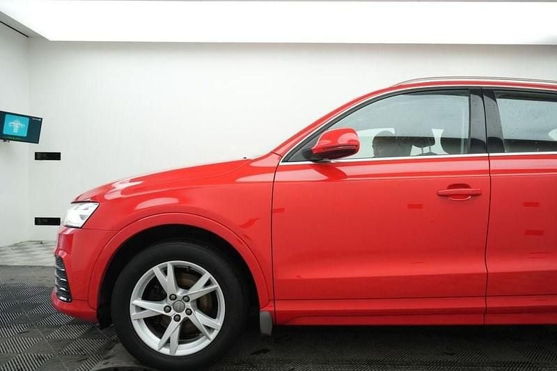 Used Audi Q3 Sport 150 HP (110 kW) 2017 Red SUV