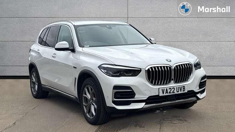 White Used 2022 BMW X5 xLine SUV | £34,509 (Good price) - Image 1/4