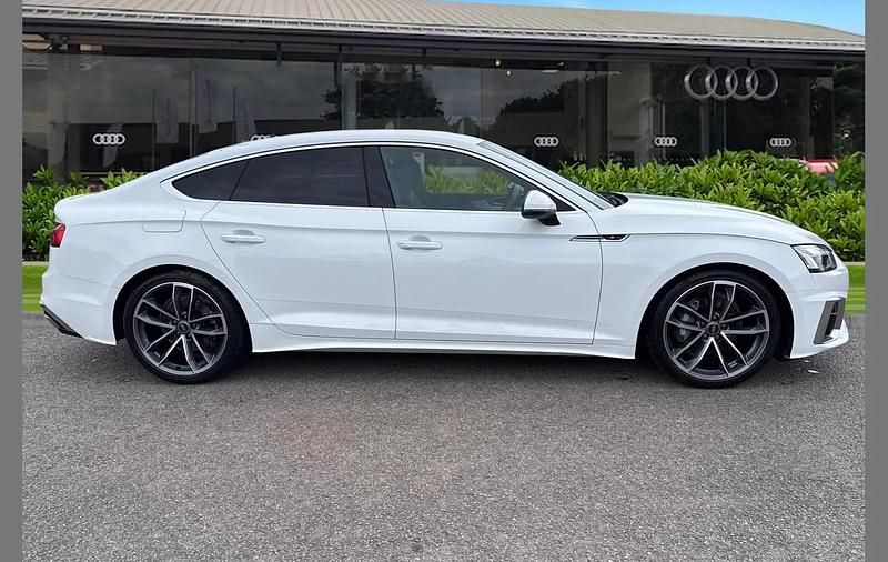 Used Audi A5 Sportback S-Line 200 HP (147 kW) 2023 White Hatchback
