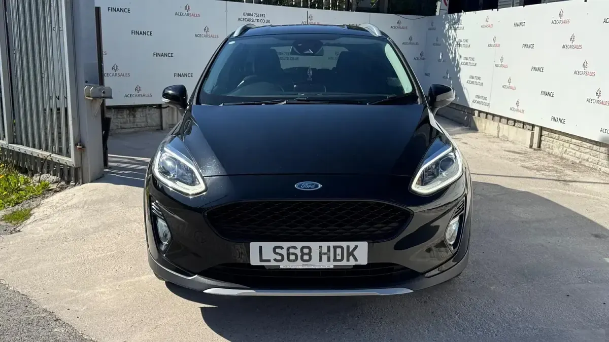 Used Ford Fiesta Active 100 HP (73 kW) 2018 Black Hatchback