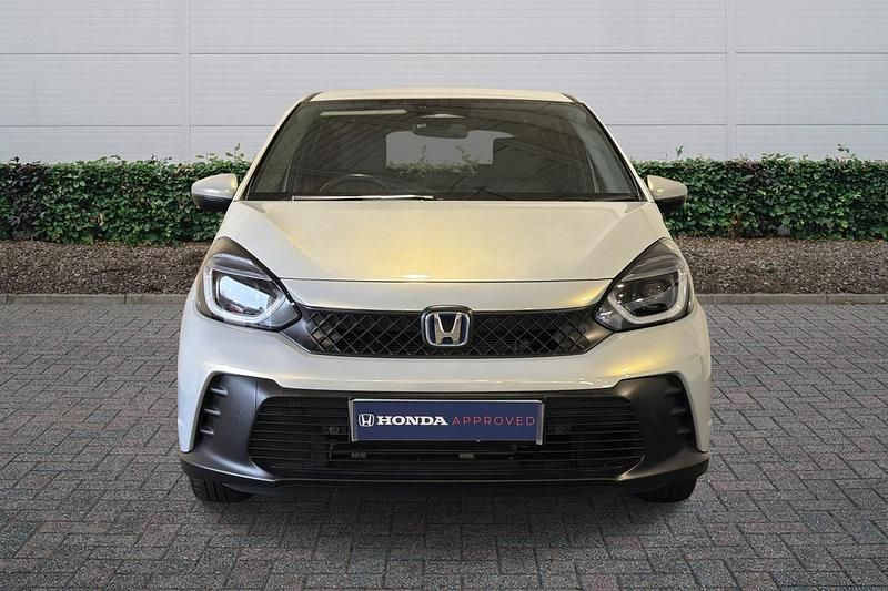 Used Honda Jazz Elegance 122 HP (89 kW) 2024 White Hatchback