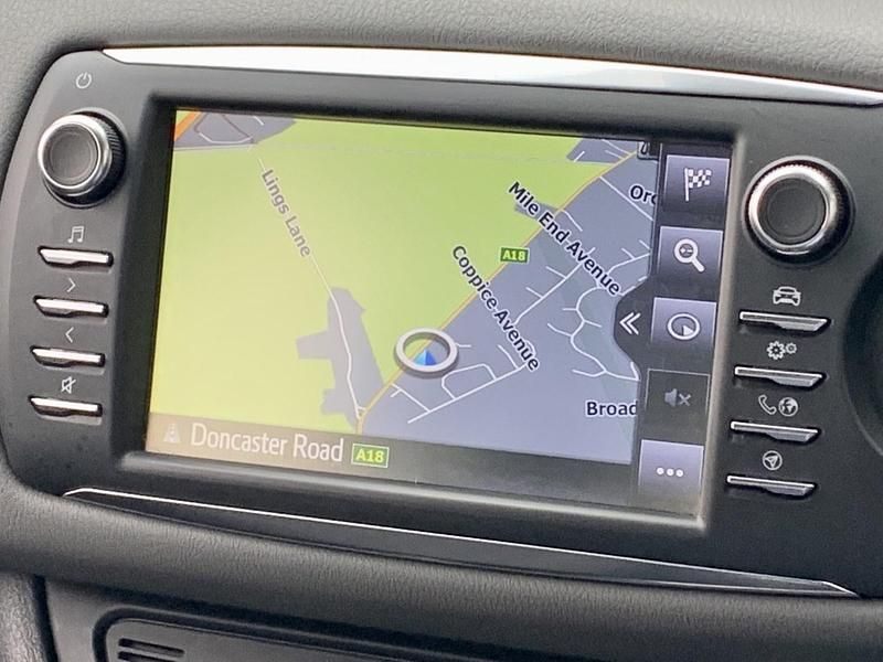 Used Toyota Yaris 107 HP (78 kW) 2019 Black Hatchback