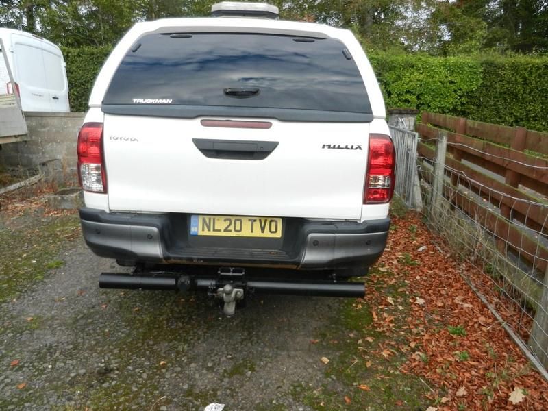 Used Toyota HiLux Active 2020 White Pickup
