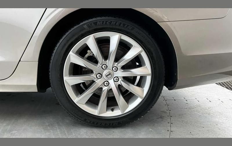 Usado Volvo V90 Momentum 194 CV (142 kW) 2022 Gris Familiar