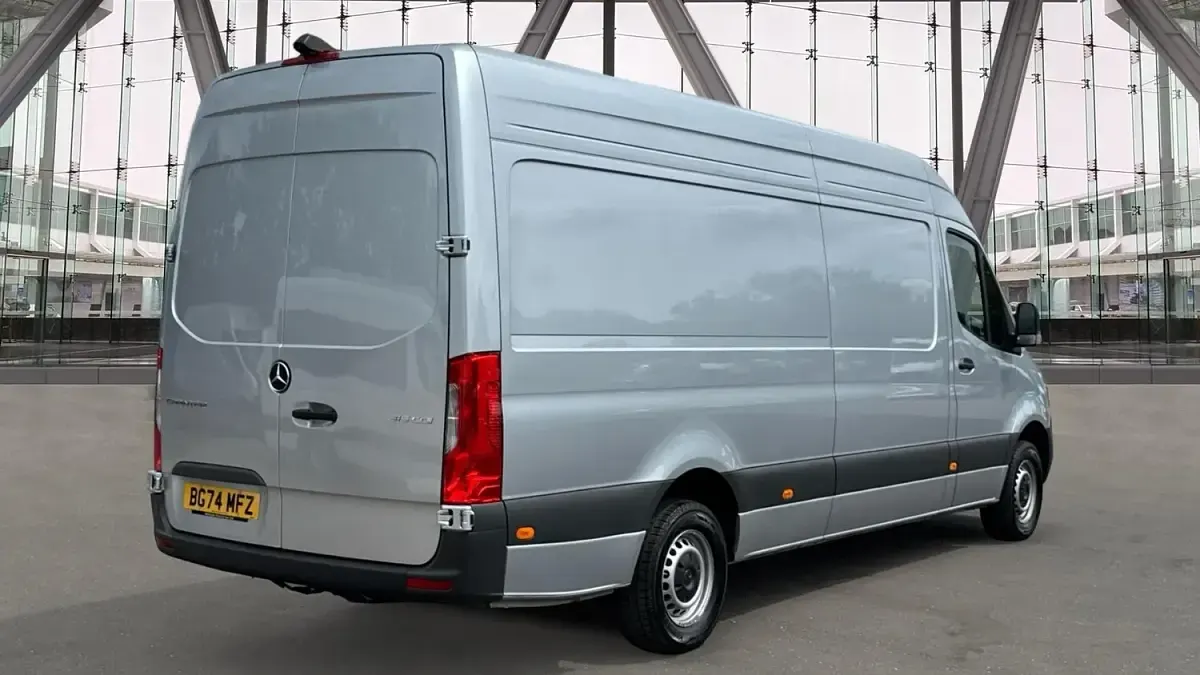 Used Mercedes Sprinter 150 HP (110 kW) 2024 Silver Van