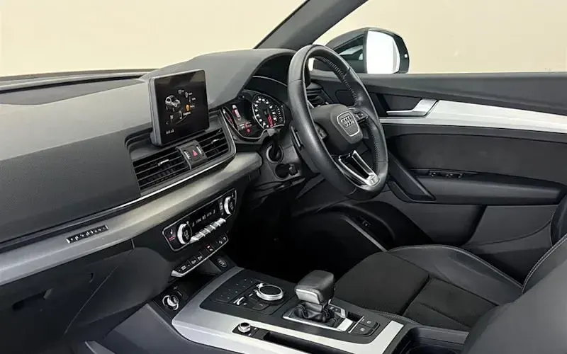 Used Audi Q5 S-Line 245 HP (180 kW) 2019 Black SUV